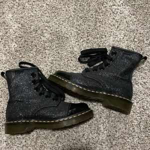 Dr. Martens - Black sparkle with patent toe